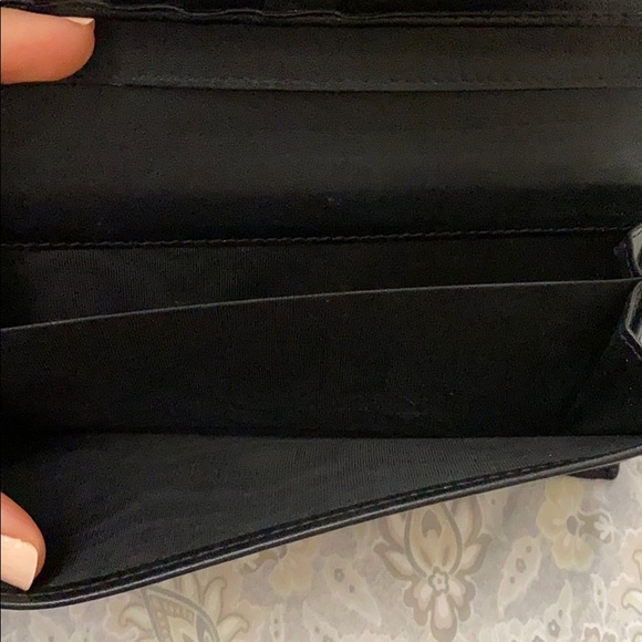 Gucci Micro Guccissima Black Trifold Wallet - Picture 5 of 11
